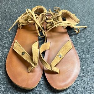 Volcom - sandals with fringe